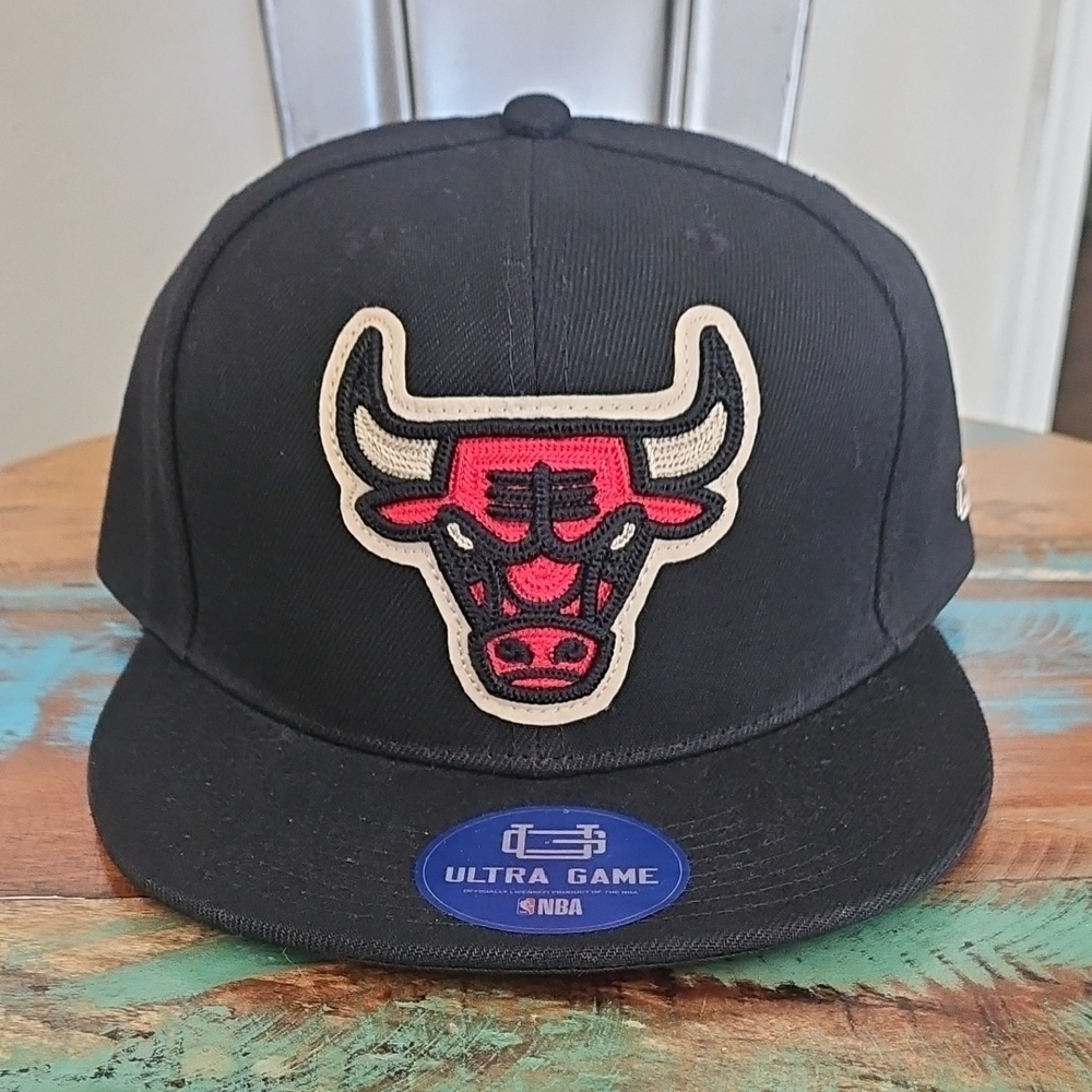 Black NBA Cap with Bull Logo Ultra Game